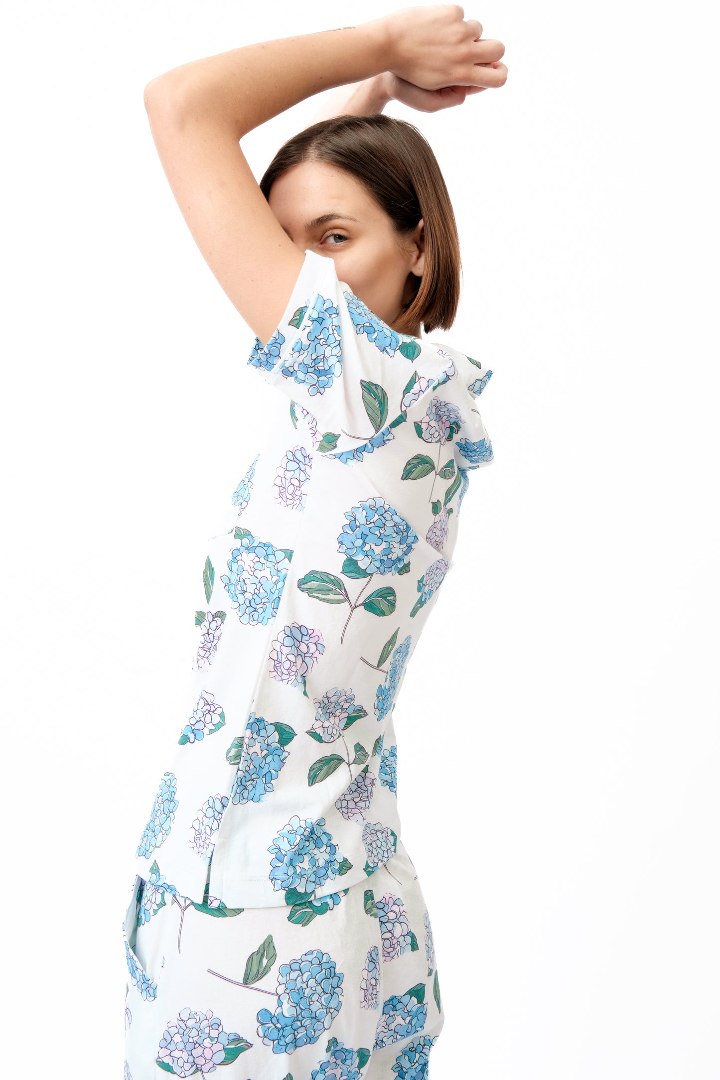 Relaxed Short/Long Set in Hydrangea