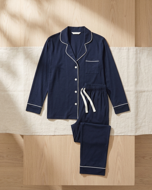 Relaxed Long Set in Ocean