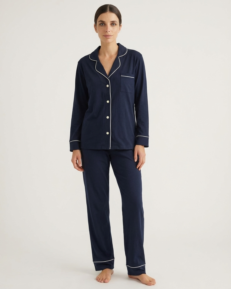 Relaxed Long Set in Ocean