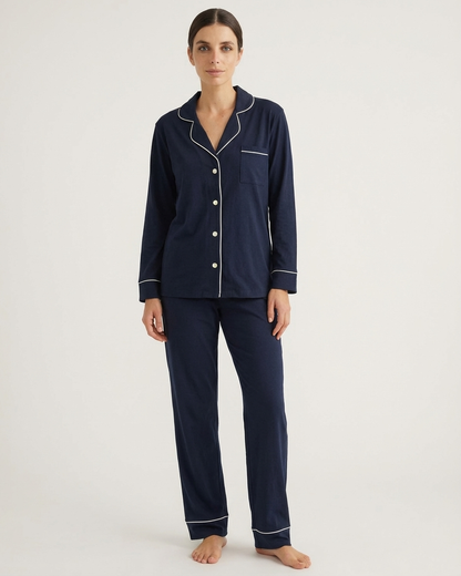 Relaxed Long Set in Ocean